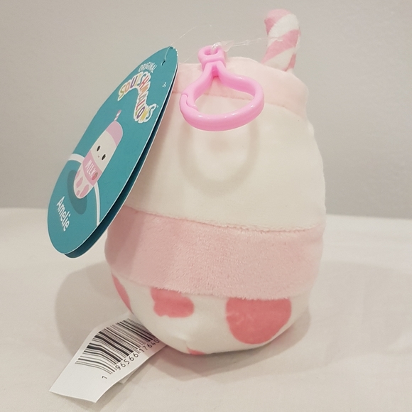 Amelie Squishmallow Clip-on - Picture 3 of 4